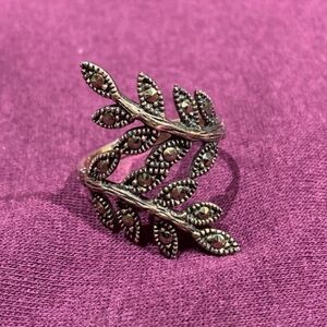 Sterling Silver Marcasite Vine Ring